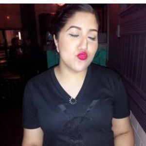 Meet your Posher, Latisha